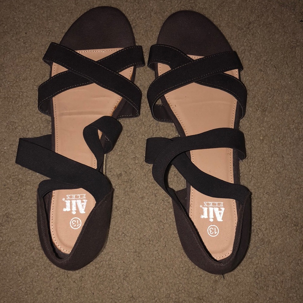 Women’s sandals size 13